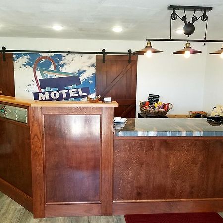 เวสต์ เพลนส์ โมเทล Motel West Plains ภายนอก รูปภาพ