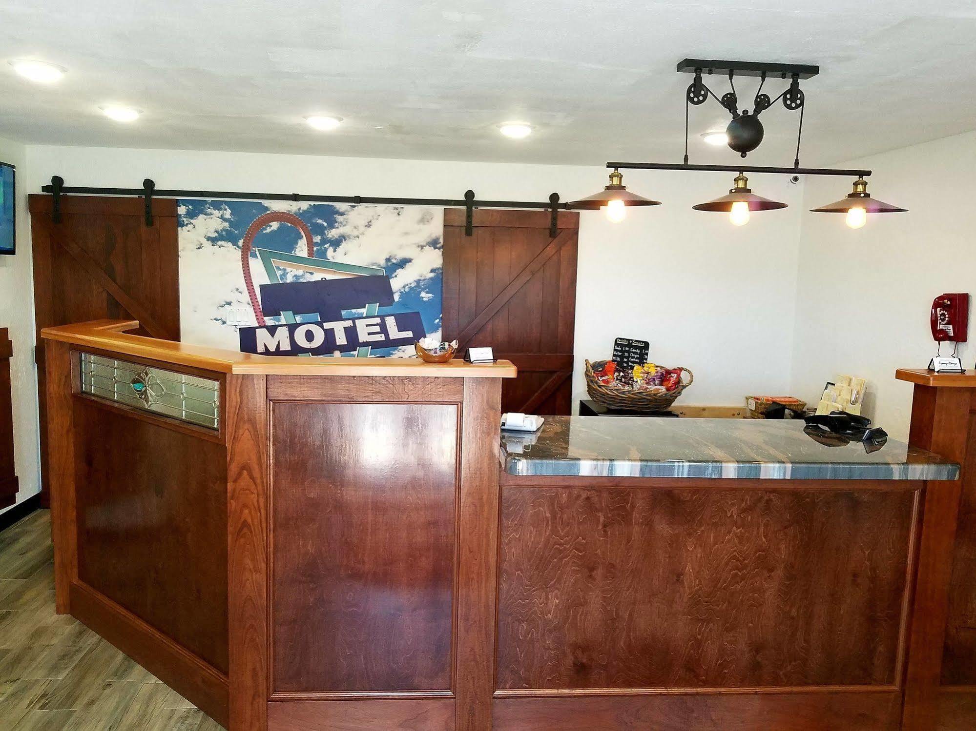 เวสต์ เพลนส์ โมเทล Motel West Plains ภายนอก รูปภาพ